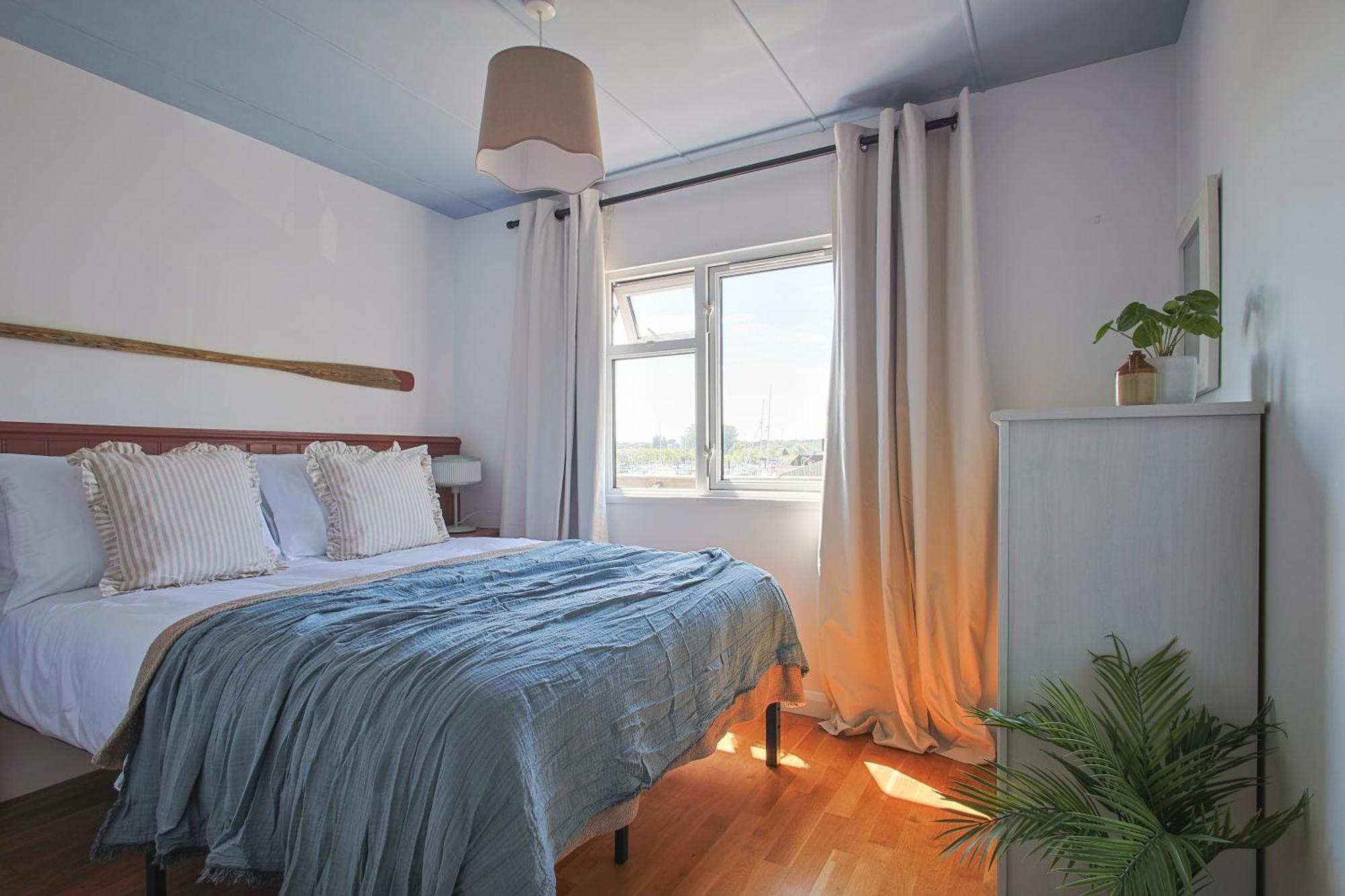 The Retreat, Waterfront & Log Burner Villa Christchurch  Dış mekan fotoğraf