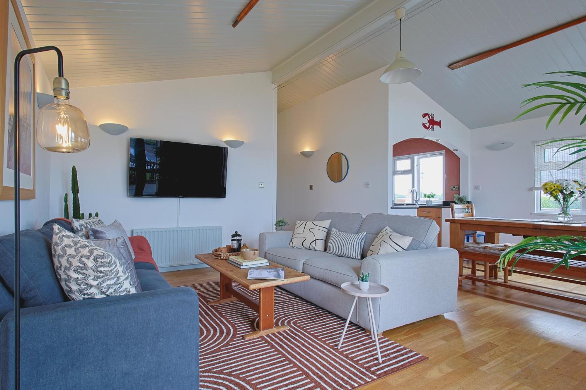 The Retreat, Waterfront & Log Burner Villa Christchurch  Dış mekan fotoğraf